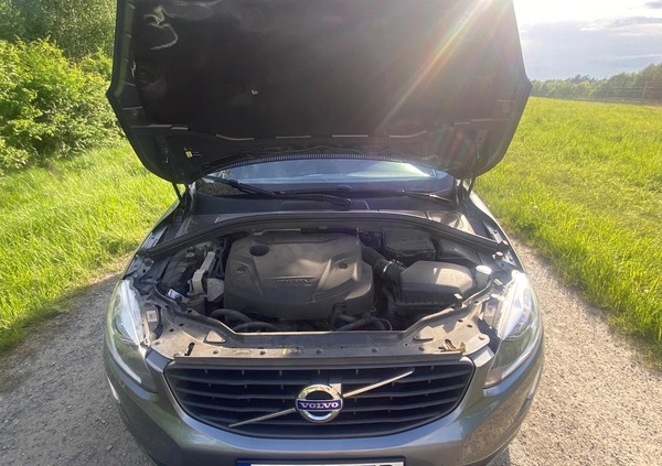 Volvo XC 60 cena 72000 przebieg: 210000, rok produkcji 2017 z Bytom małe 56